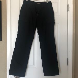5.11 women’s size 8 tactical pants cargo black